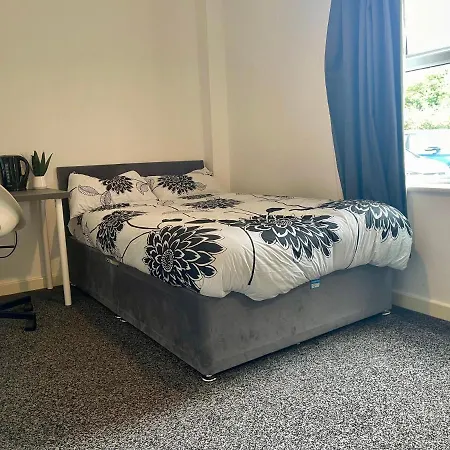 דירה Lockable Ensuite Only With Free Wi-fi And Lots More מידלסבורו